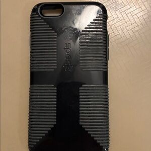 Speck black. iPhone case 7/8/SE with grips